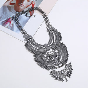 LZHLQ Maxi Necklaces Women Ethnic Round Chunky Necklace Fashion Sweater Chain Geometric Carved Rhinestone Jewelry Statement